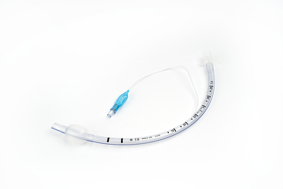 좋은 가격 일회용 의료용품 15mm 커넥터와 함께 수갑 또는 수갑을 벗은 PVC 내막관 온라인으로